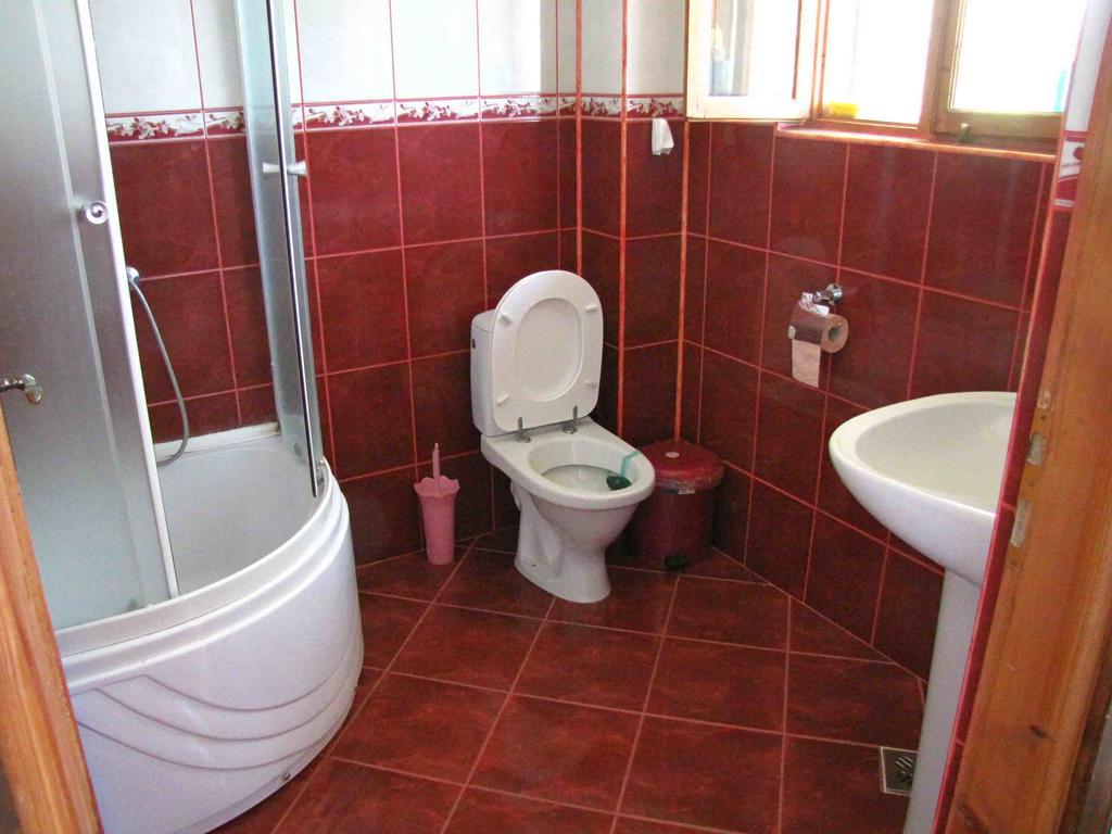 Casa Oana Hotell Sulina Exteriör bild