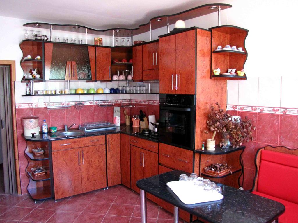 Casa Oana Hotell Sulina Exteriör bild